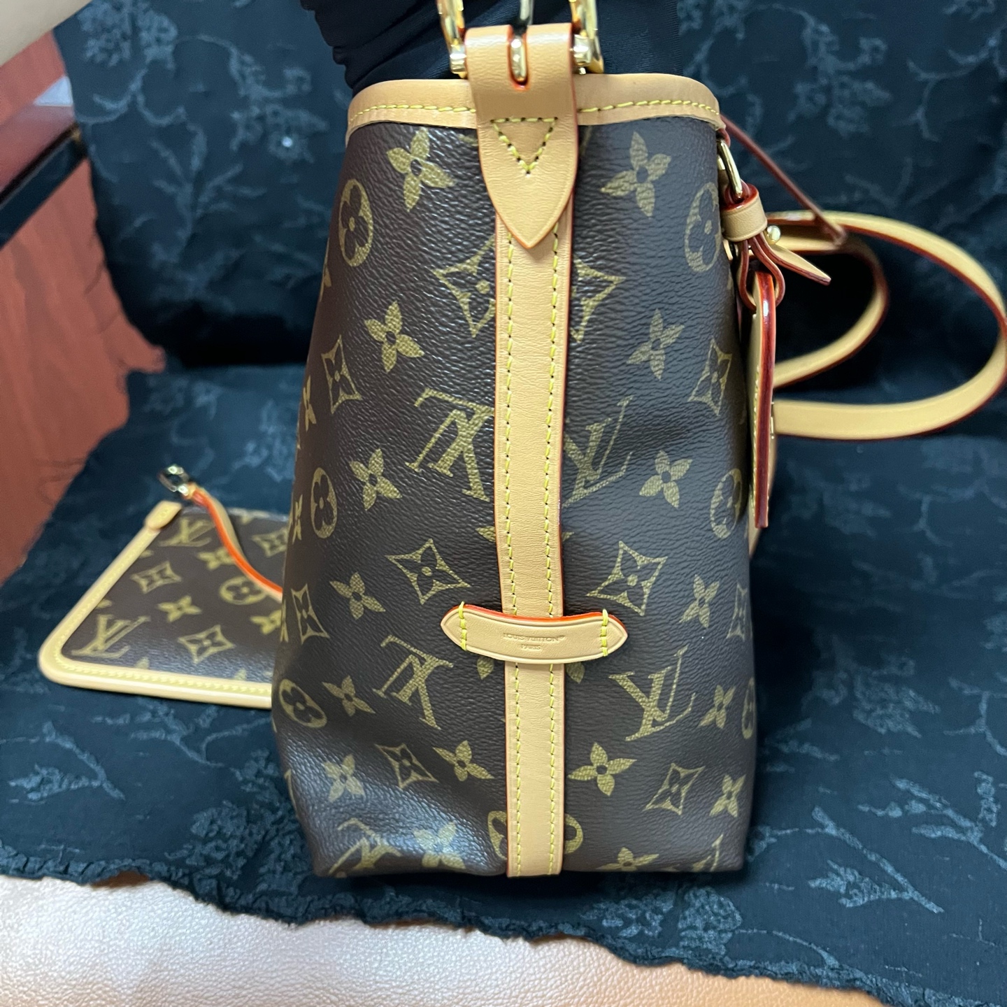 LV Louis Vuitton Carryall PM Tote Bag Authentic - Image 2