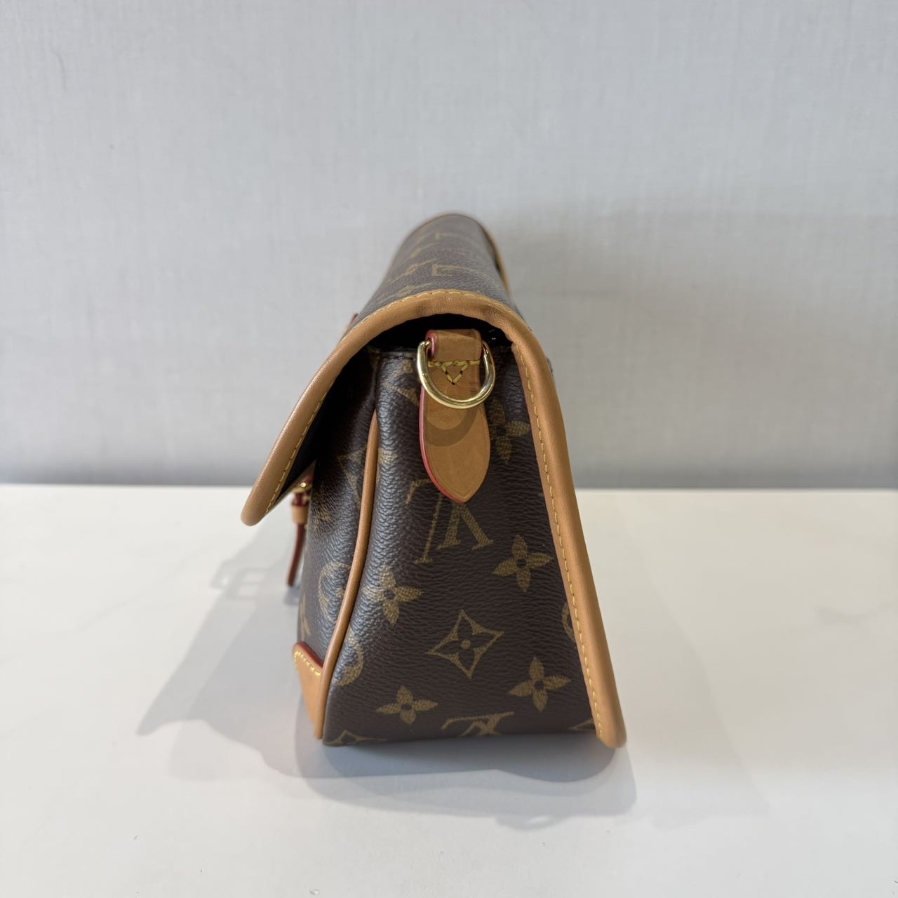 LV Louis Vuitton Monogram Black Diane Bag Authentic - Image 5