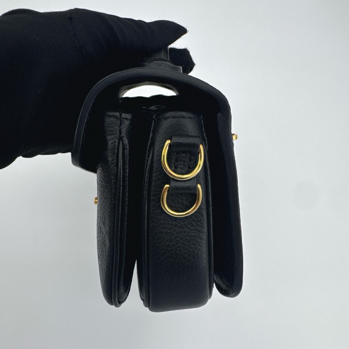 LV Louis Vuitton Black Messenger Small 21.5x6x13.5cm Chip Authentic - Image 4