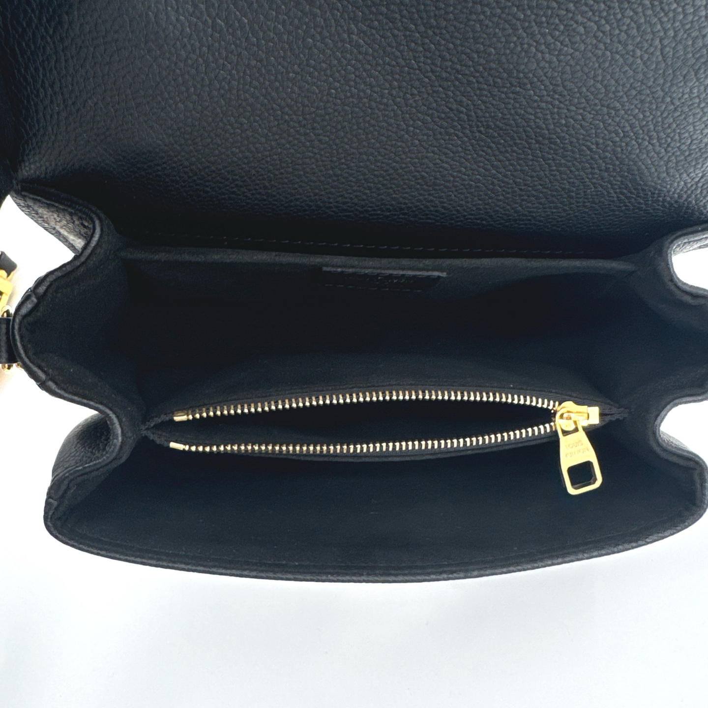 LV Louis Vuitton Black Messenger Small 21.5x6x13.5cm Chip Authentic - Image 6