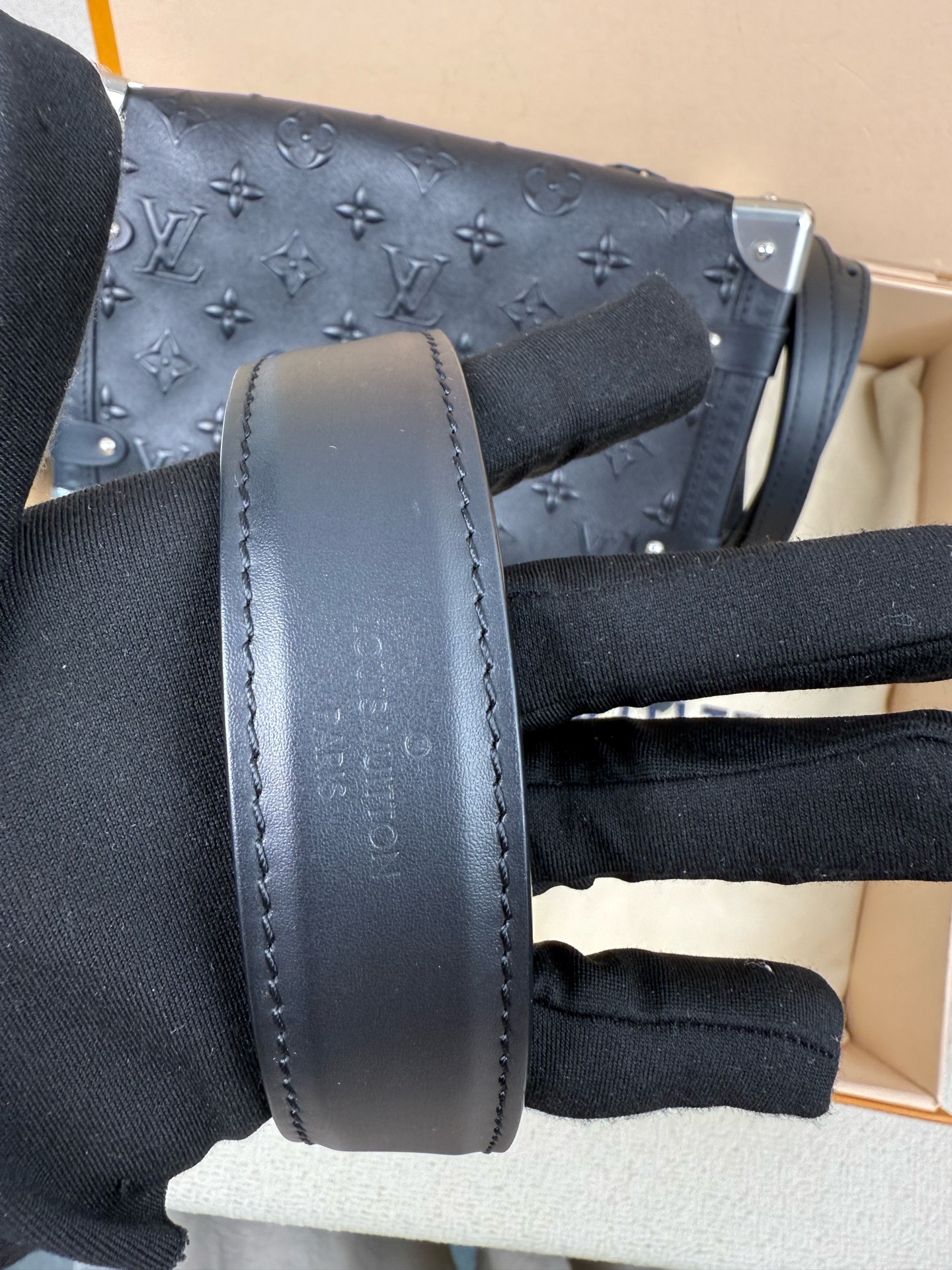 LV Louis Vuitton Neonoe BB Korean Bucket Bag Authentic - Image 4