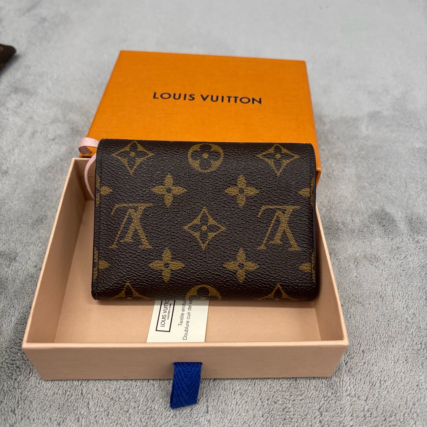 LV Louis Vuitton Monogram Folding Wallet Authentic - Image 2