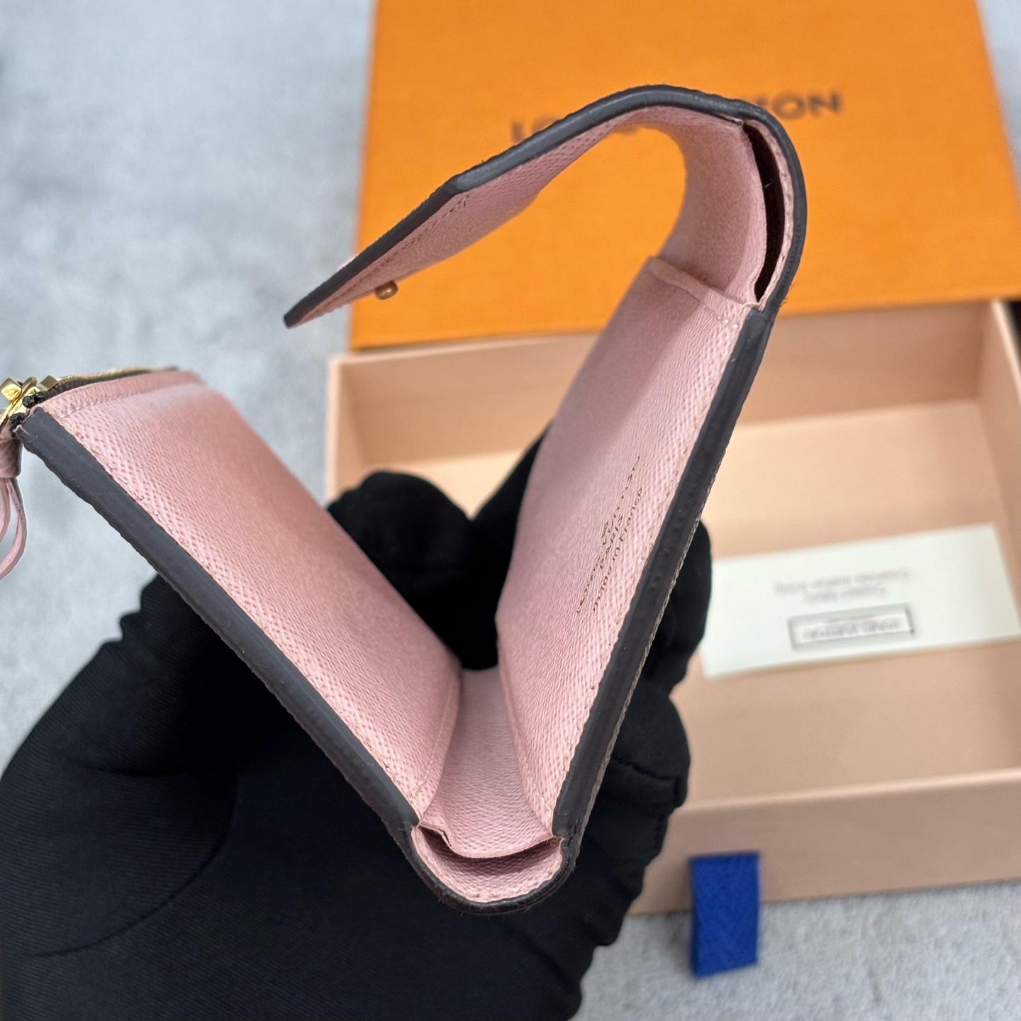 LV Louis Vuitton Monogram Folding Wallet Authentic - Image 8