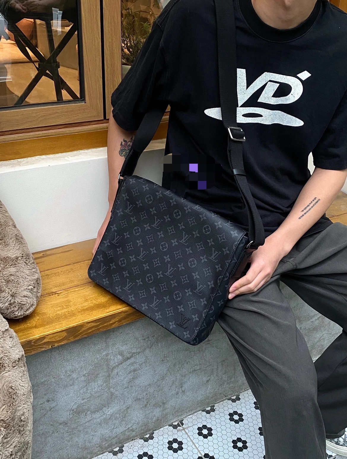 LV District MM Black Monogram Canvas Crossbody Messenger Bag Authentic