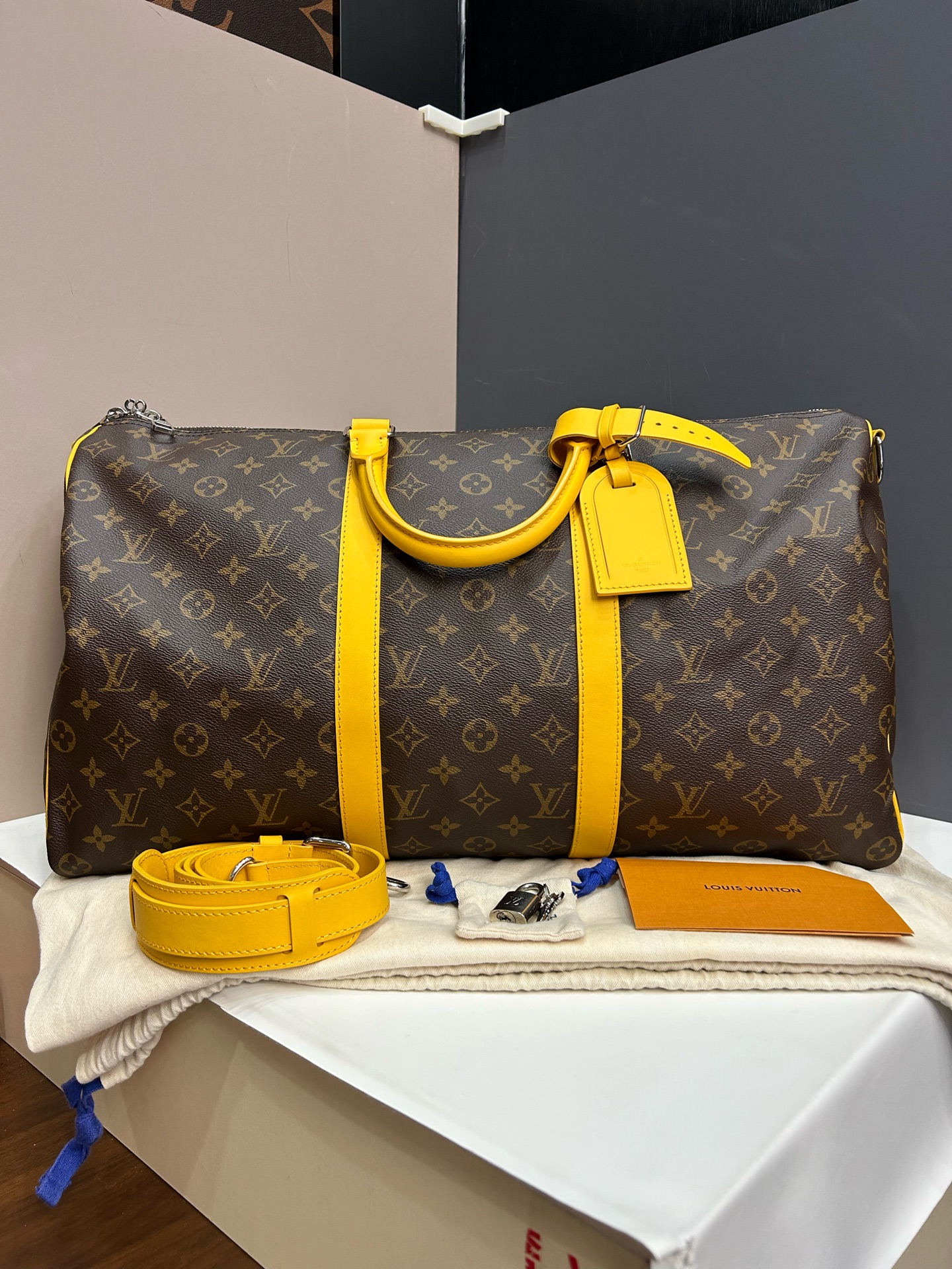 LV Keepall 50 Classic Monogram Travel Duffle Bag Yellow Trim Authentic - Image 3