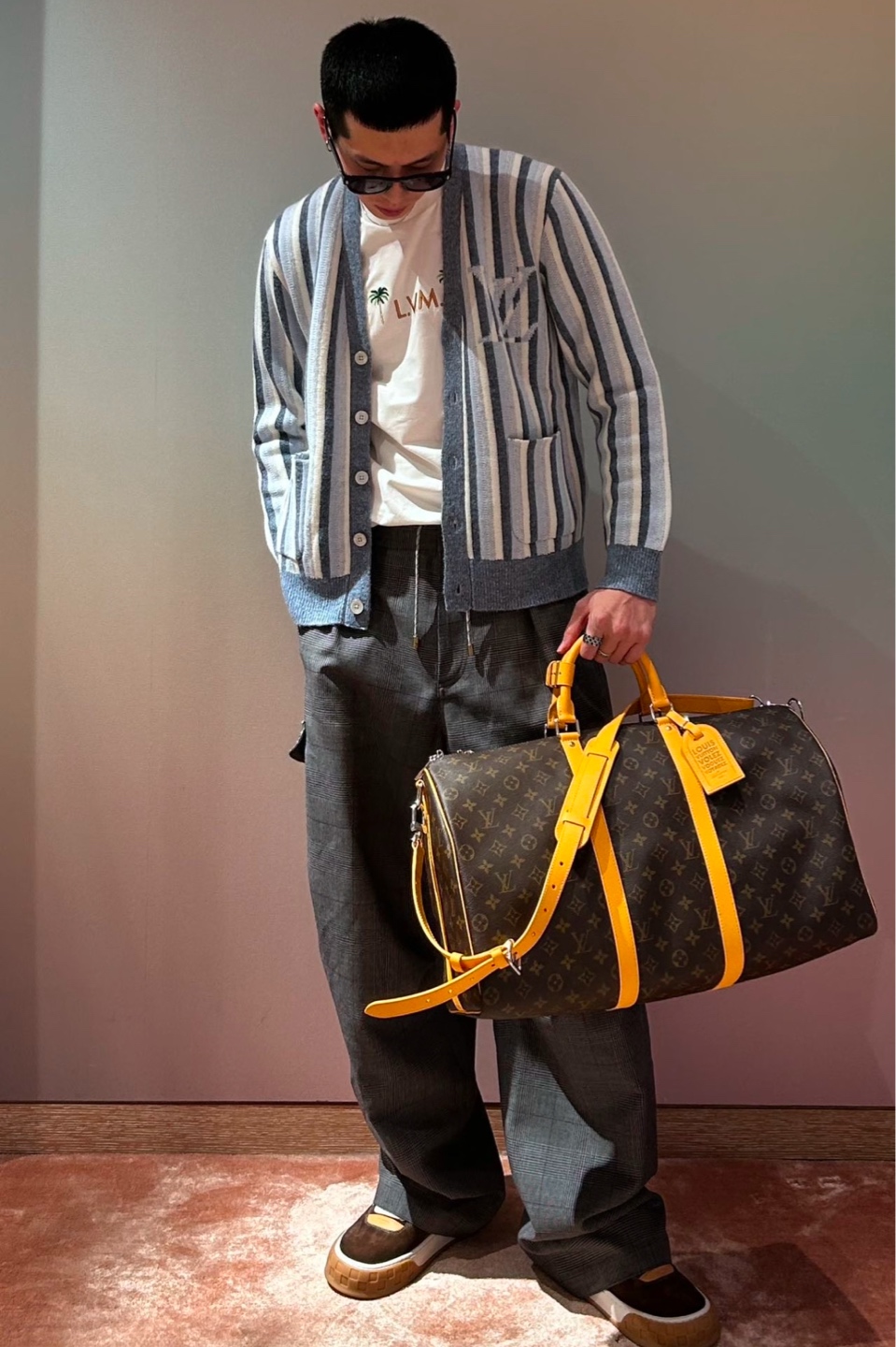 LV Keepall 50 Classic Monogram Travel Duffle Bag Yellow Trim Authentic - Image 9