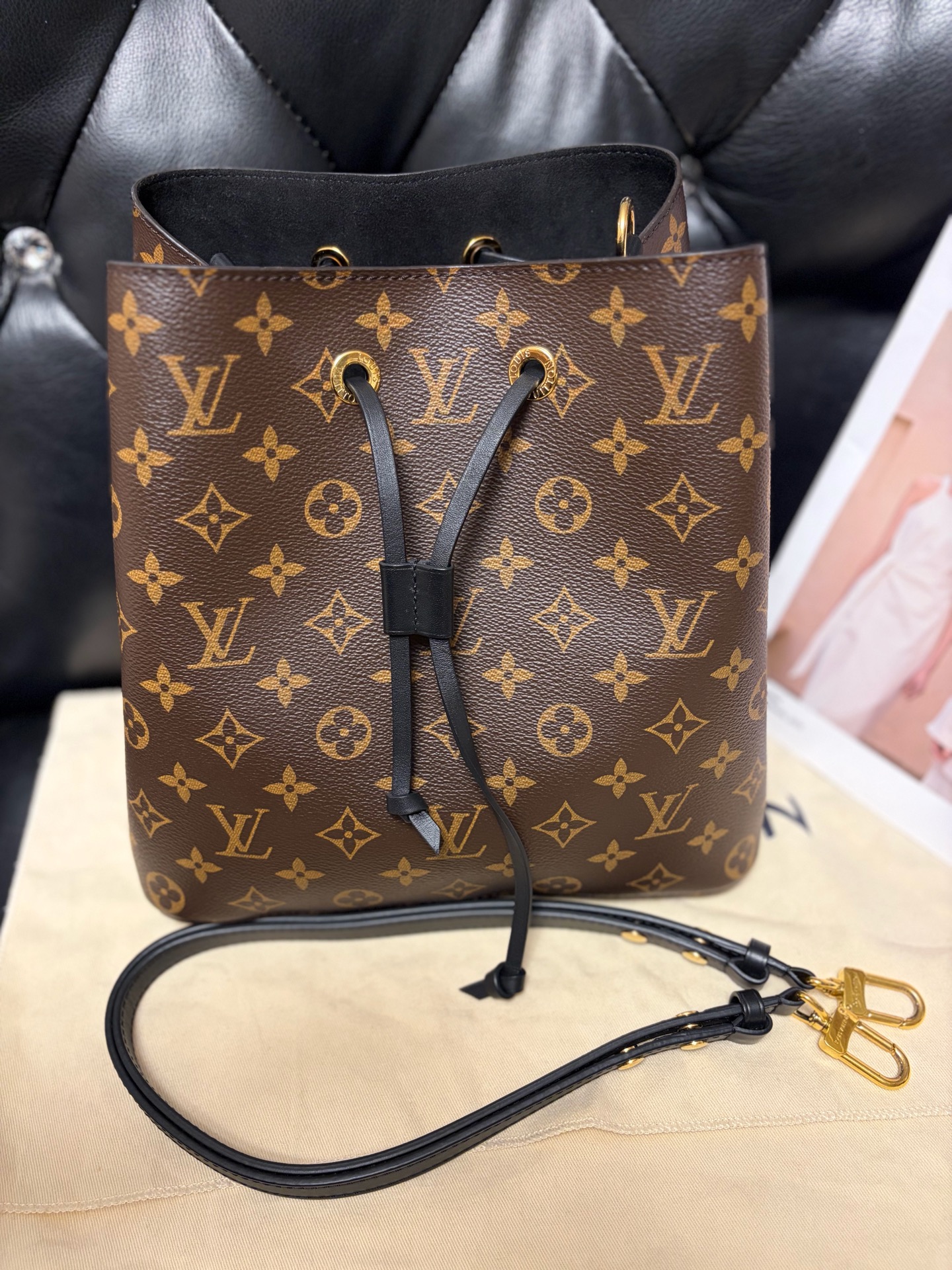 LV Black Bucket Bag 99% New with Chip & Code Authentic