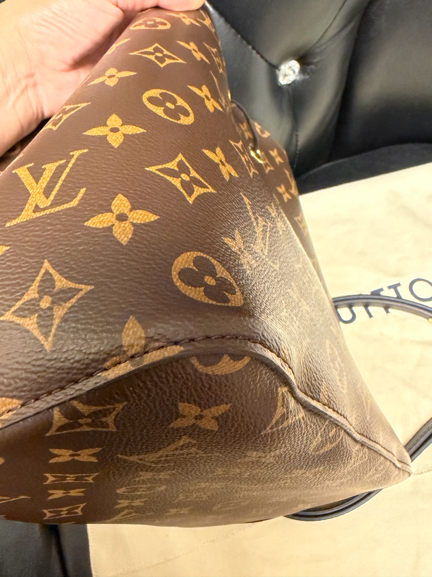 LV Black Bucket Bag 99% New with Chip & Code Authentic - Image 7