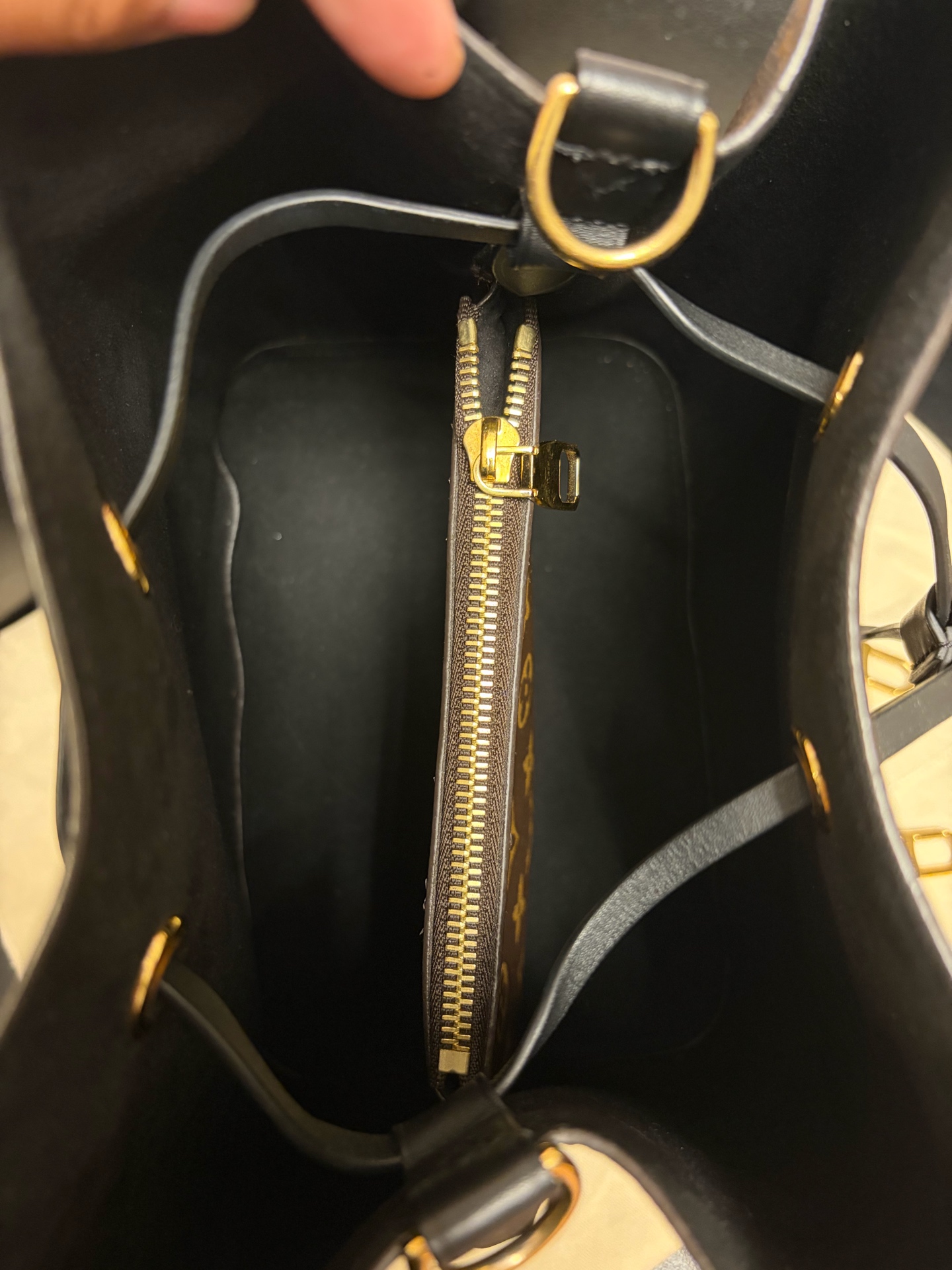 LV Black Bucket Bag 99% New with Chip & Code Authentic - Image 8